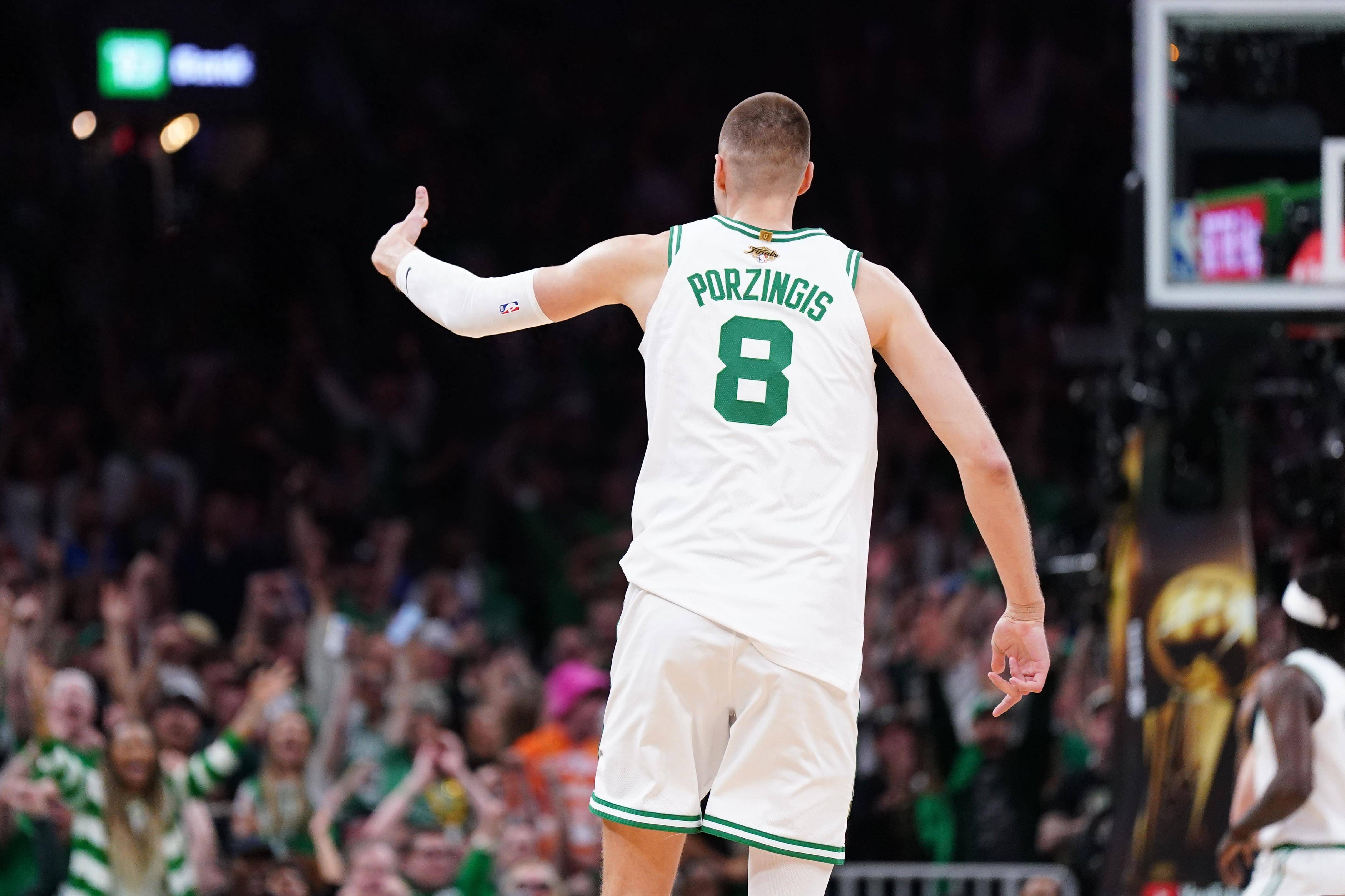 掘金险胜凯尔特人,波尔津吉斯送出助攻的简单介绍 掘金险胜凯尔特人,波尔津吉斯送出助攻的简单介绍