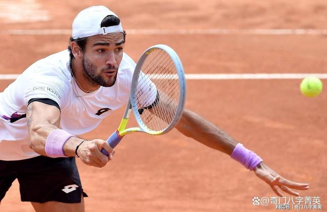 包含美国网球队横扫法国网球队，穆雷送出助攻的词条