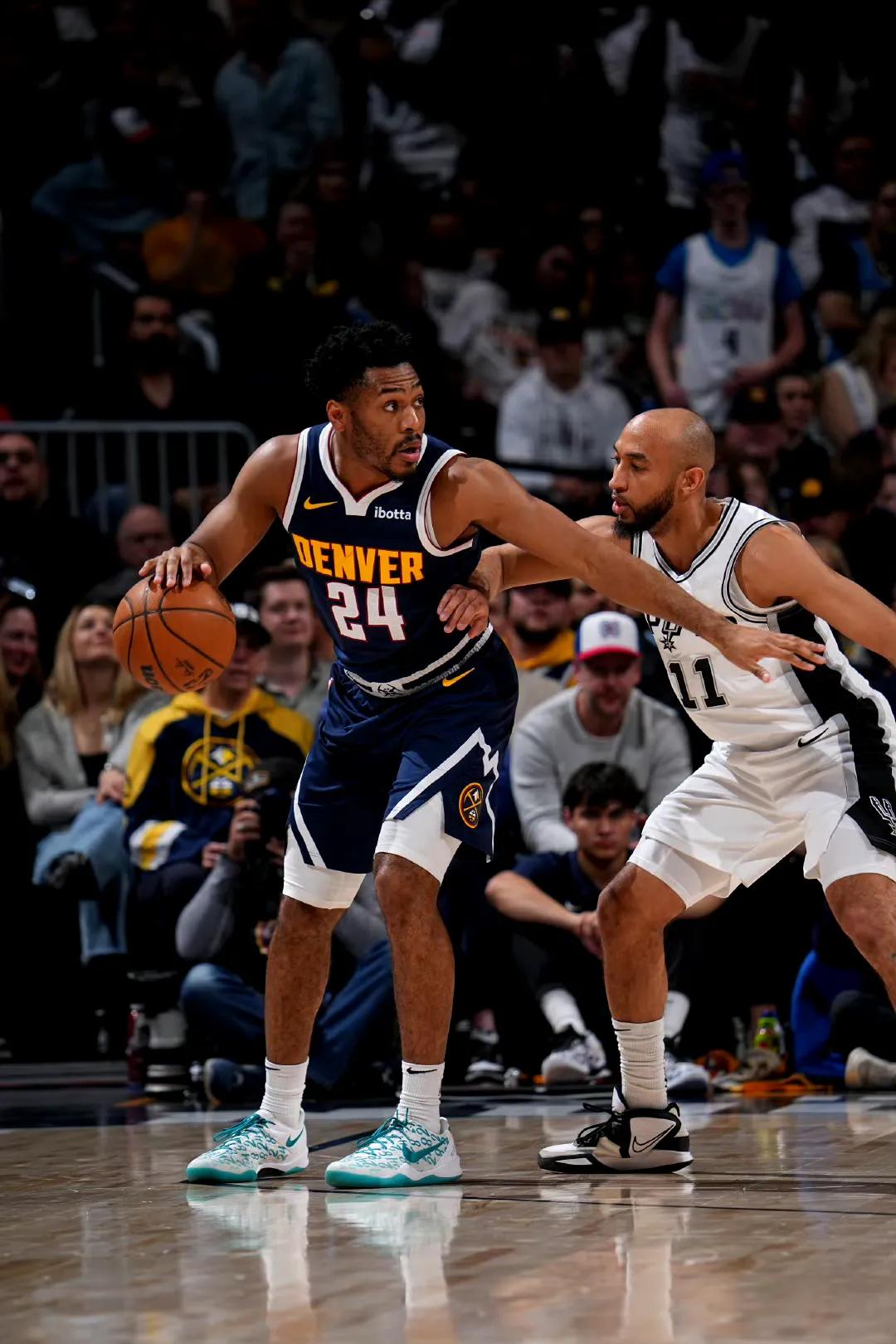 掘金险胜马刺，戈贝尔三分雨点燃全场的简单介绍