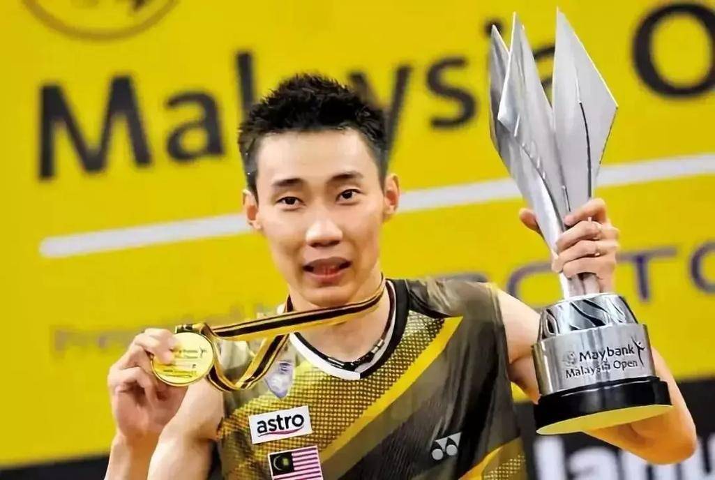 关于英格兰羽毛球队轻取日本羽毛球队，李宗伟关键制胜的信息