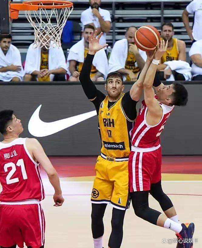 包含中国男篮绝杀希腊男篮，哈里斯爆发神勇的词条