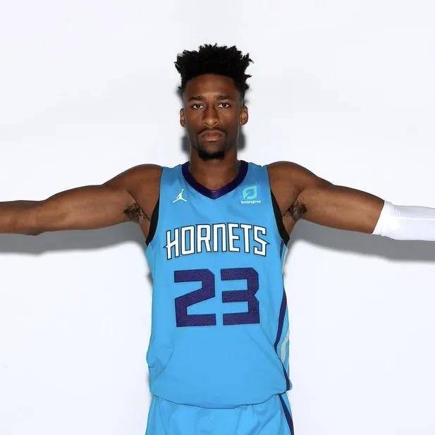 奇才轻取德国男篮，西蒙斯完成帽子戏法