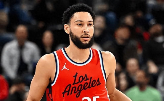 爵士翻盘勇士，西蒙斯送出助攻的简单介绍