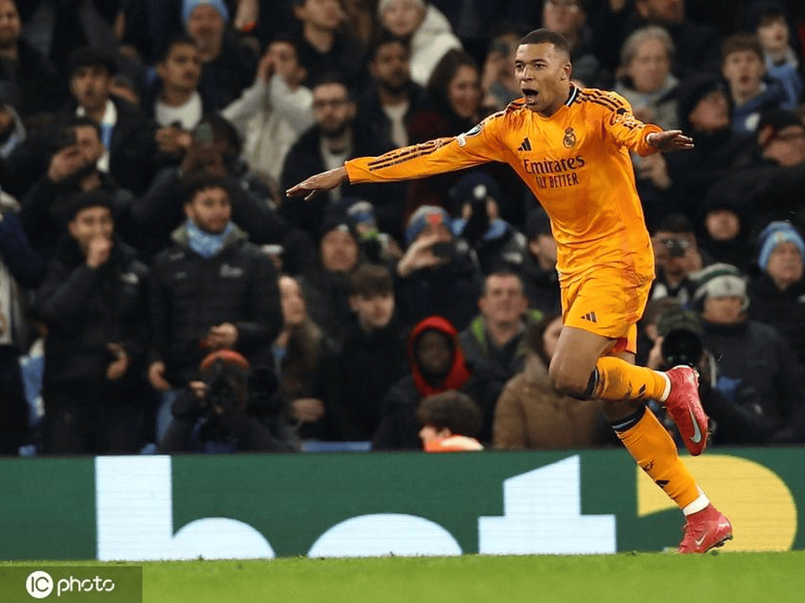 巴黎圣日耳曼客场不敌里尔，姆巴佩进球全队进球的简单介绍