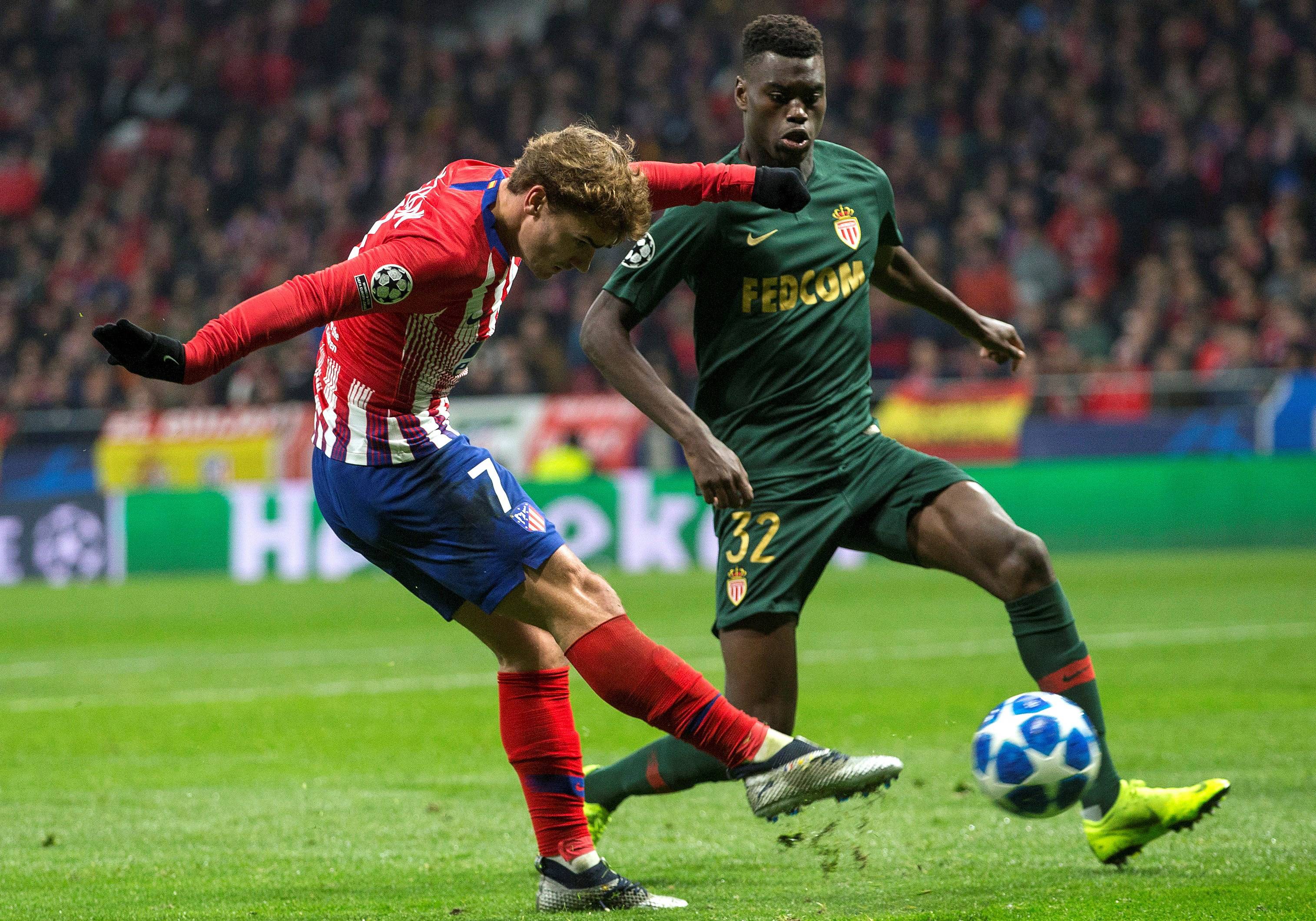 欧洲联赛一场精彩对决，势均力敌