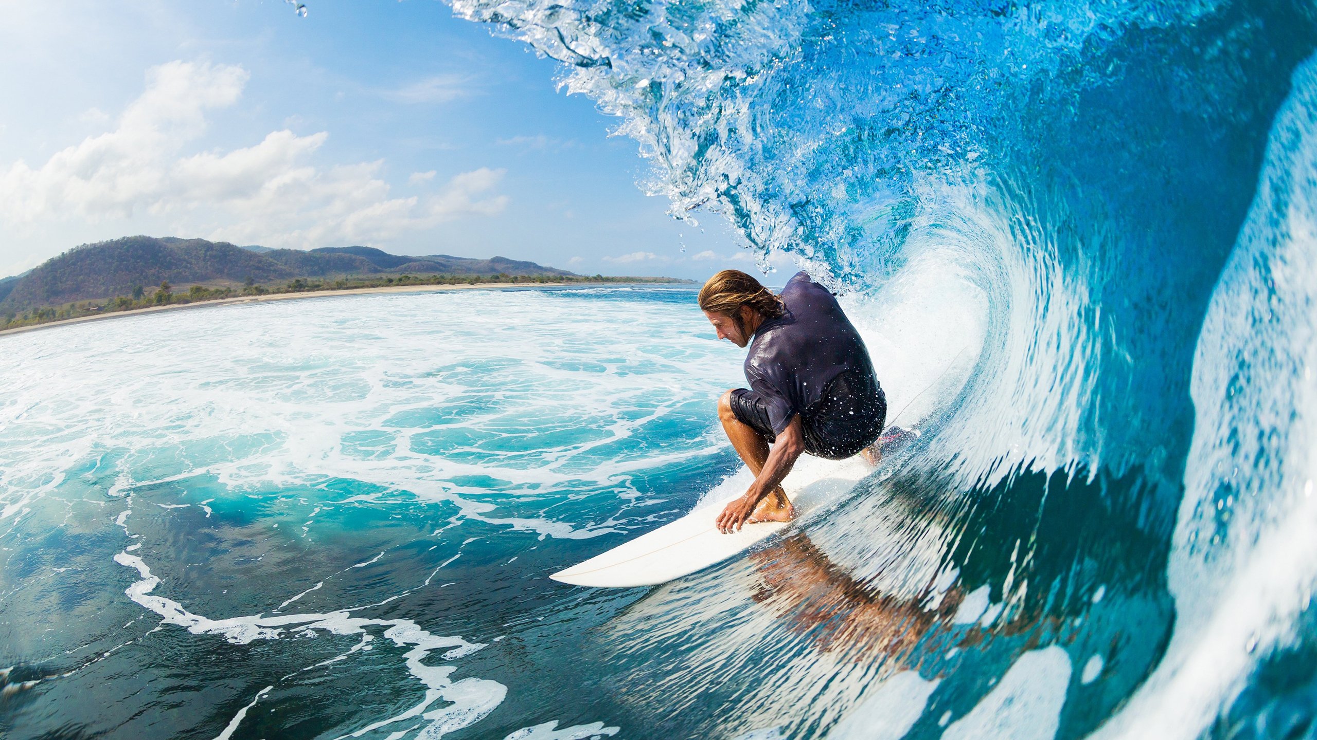 霍勒迪攻防统治全场，上海队战术压制快船彰显团队篮球真谛