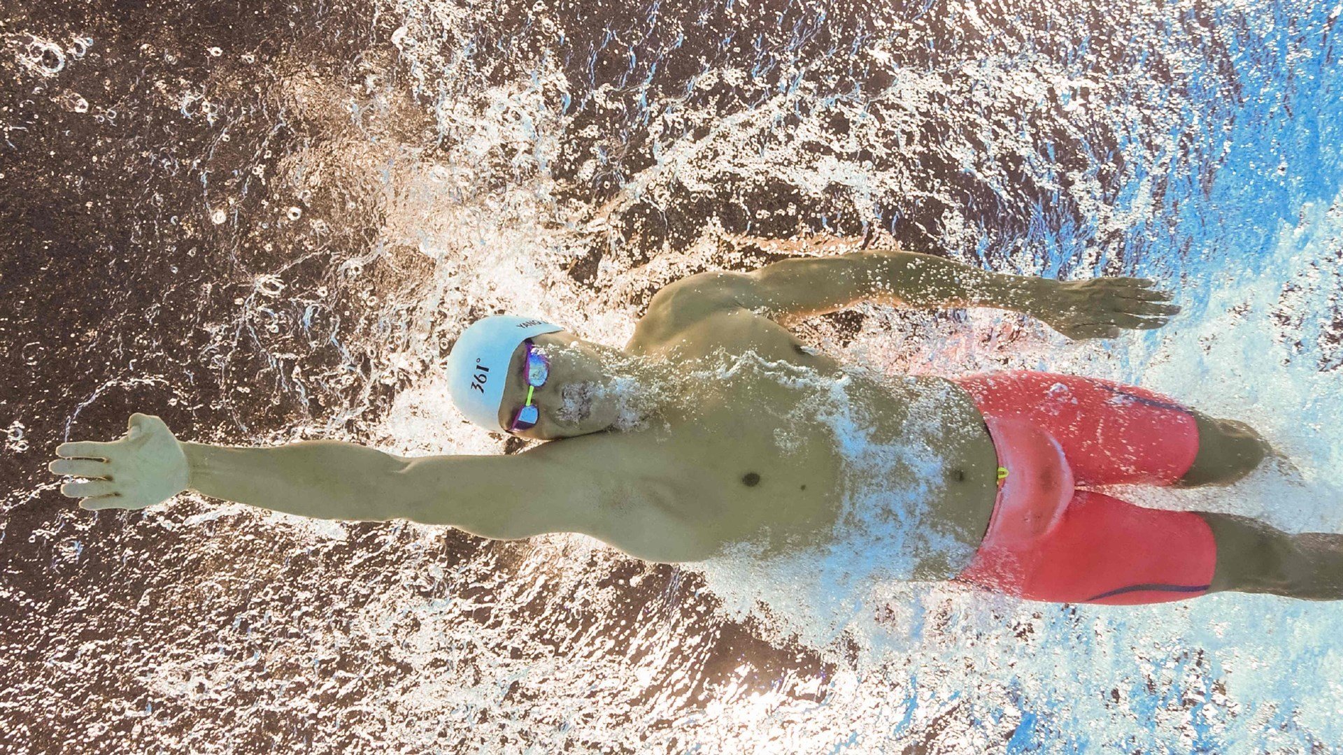 从佛罗伦萨到美加墨，巴斯托尼的一波带走艺术如何接管世界杯