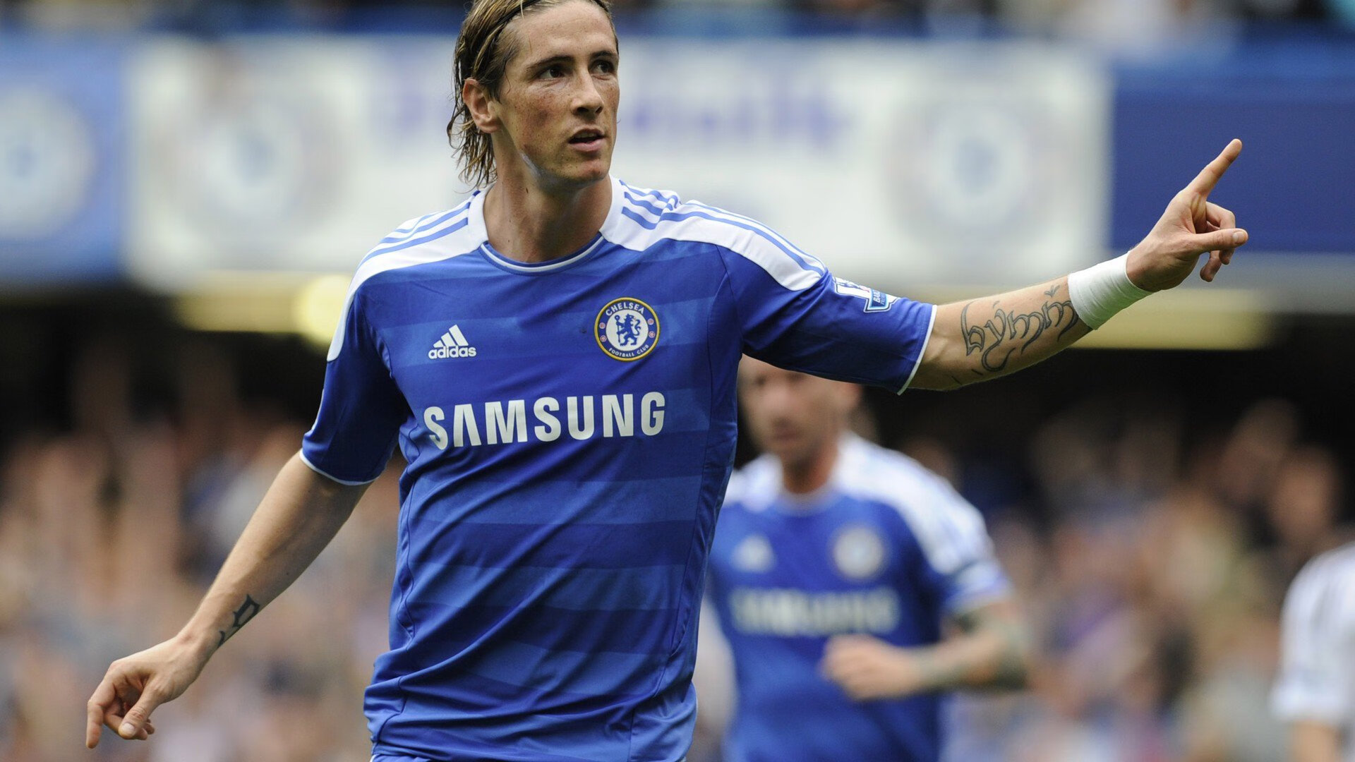 当北欧铁骑踏过桑巴之地,萨卡在欧冠决赛的终极接管